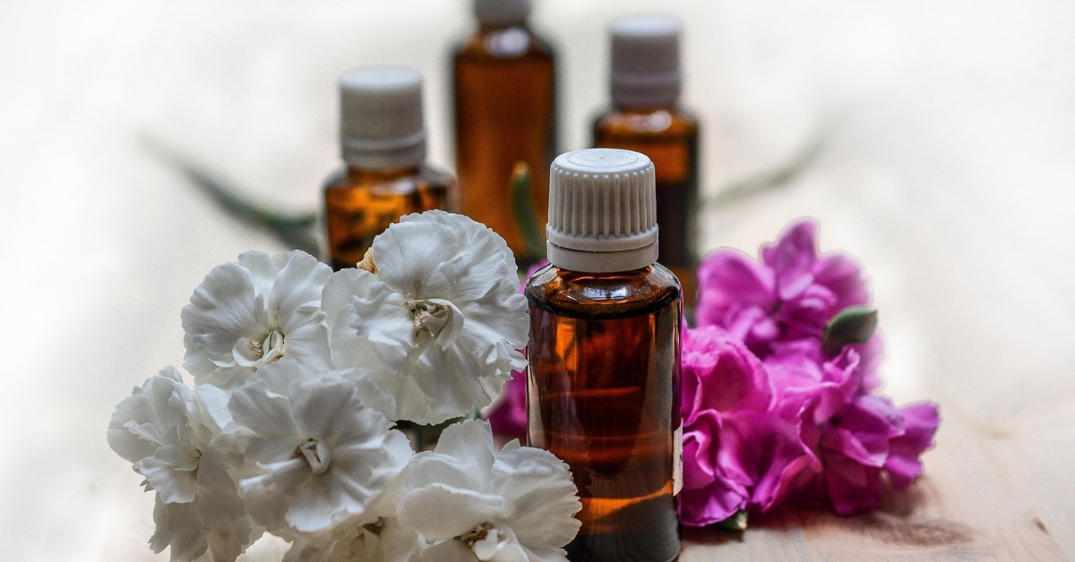 Copy of LAVENDER OIL_20260705_201858_0000 hair oils derived from plants